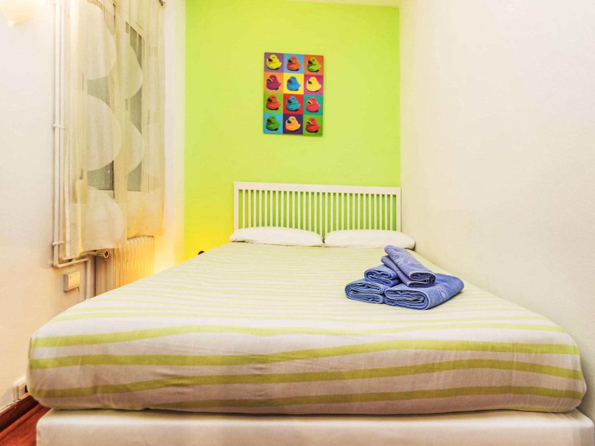 Apartment Sants-Les Corts Galileu Barcelone Extérieur photo