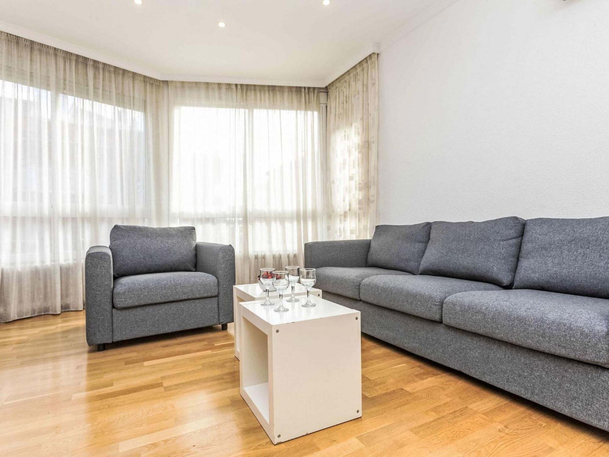 Apartment Sants-Les Corts Galileu Barcelone Extérieur photo