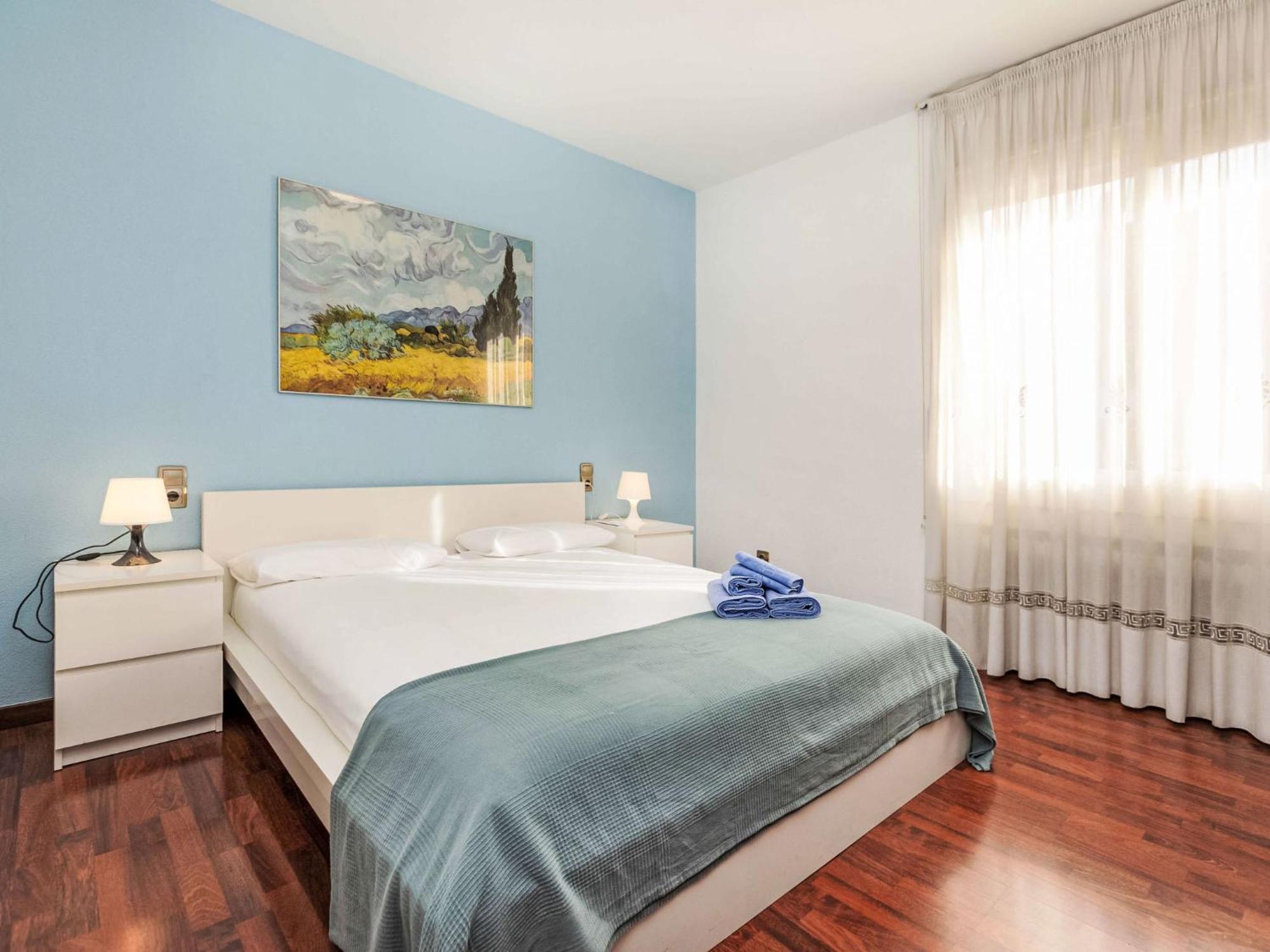 Apartment Sants-Les Corts Galileu Barcelone Extérieur photo