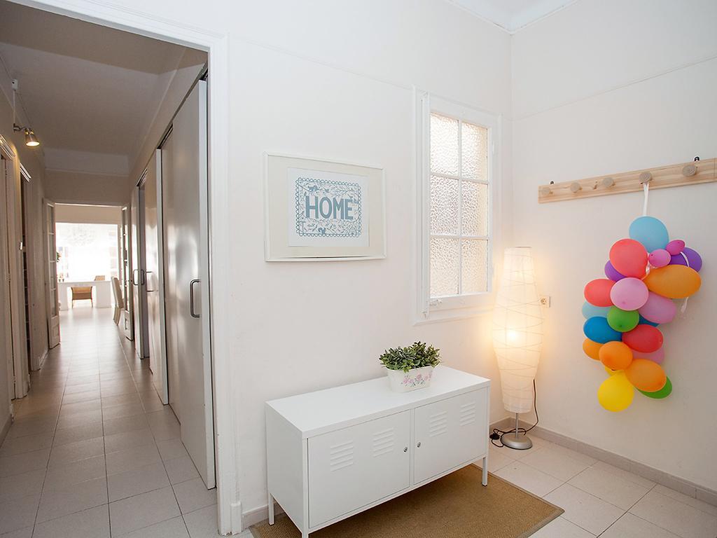 Apartment Sants-Les Corts Galileu Barcelone Extérieur photo